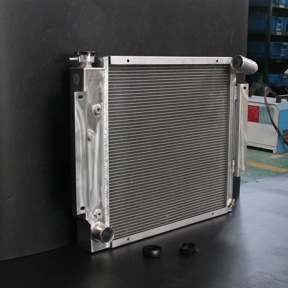 3Row Radiator For International Harvester Scout II Pickup 5.6L 1971-1980 7180 AT Foto 3 de 4