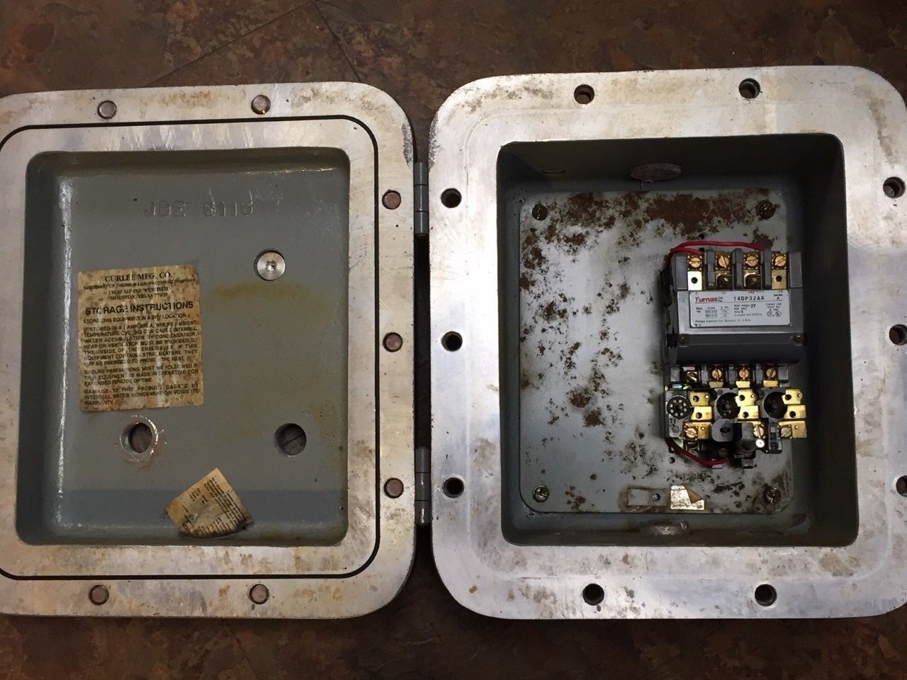 Curlee Manufacturing Explosion Proof Enclosure with Size 1 Furnas Starter (A1)