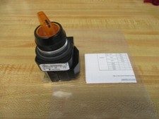 Allen Bradley 800H-16HRA2KB6AX Selector Switch