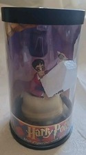2000 HARRY POTTER THE HERO SERIES MINI FIGURINE HARRY POTTER WITH STORY SCOPE