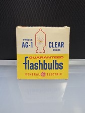 Vintage GE GENERAL ELECTRIC AG-1B Flashbulbs Lot of 12 NOS Clear New