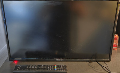 MEDION MD21533 23,6 Zoll LCD-TV Schwarz, 720p HD, DVD-Player, Fernbedienung