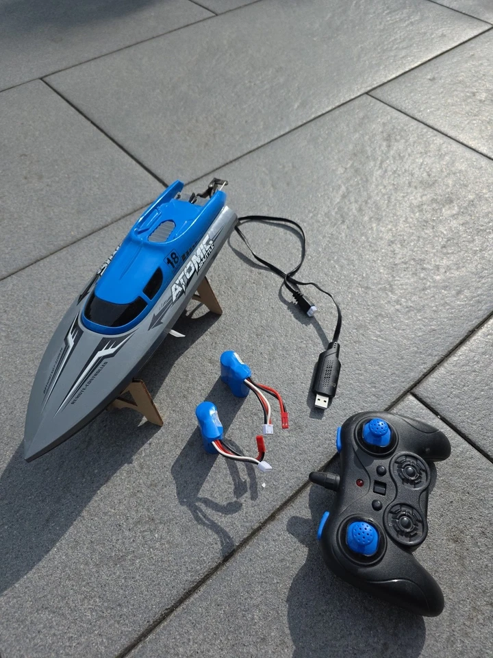 RC-Boot EB02 RC Boot – Geschwindigkeit - Bild 2 von 4