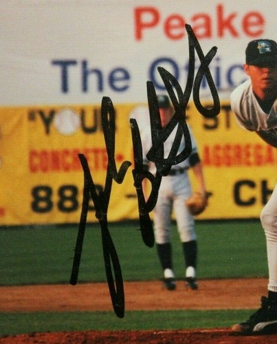 Josh Beckett Marlins Red Sox Dodgers Autographed Signed 5x7 Minors MiLB Photo - Picture 2 of 3