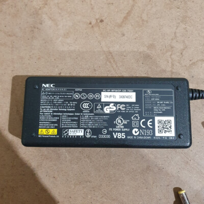 NEC ADP-60NH PC-VP-WP36 schwarz 19V 3,16A 60W 50-60Hz Netzteil Laptop Ladegerät