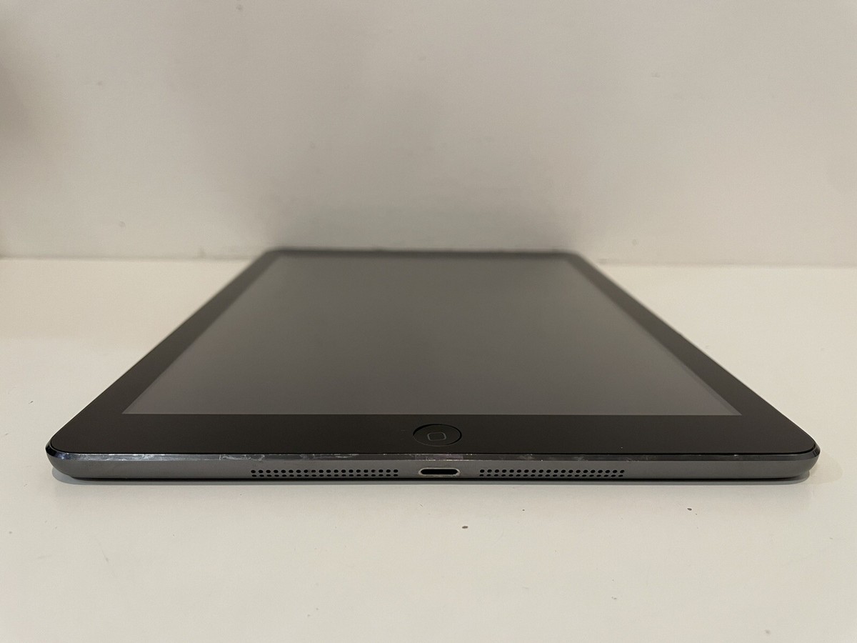 APPLE iPad Air 32GB SPAC… Apple iPad Air 1st Gen. 32GB Wi-Fi 9.7in - Space Gray 888462098533