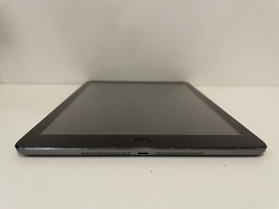 iPadAir 初代　32GB Apple iPad Air 1st Gen. 32GB Wi-Fi 9.7in - Space Gray 888462098533