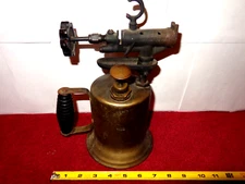 VINTAGE BLOW TORCH 7 x 10 in  - BRASS - METAL & PLASTIC - UNIQUE DISPLAY - L 311