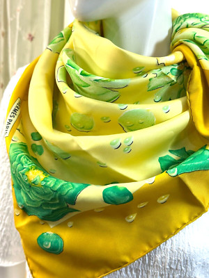 HERMES LA ROSEE Carre 90 100% silk scarf By Anne Gavarni Yellow Green #m4914
