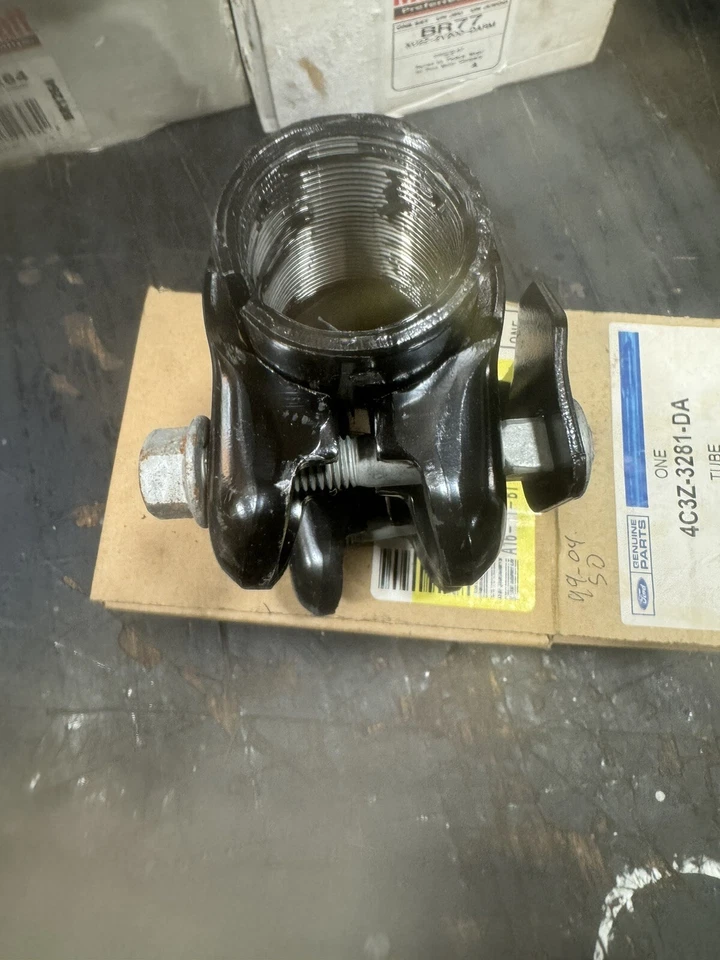 领带杆调节套适用于 99-04 F250 F350 福特 SUPER DUTY PICKUP/03-13 RAM — 第 3/4 张图片