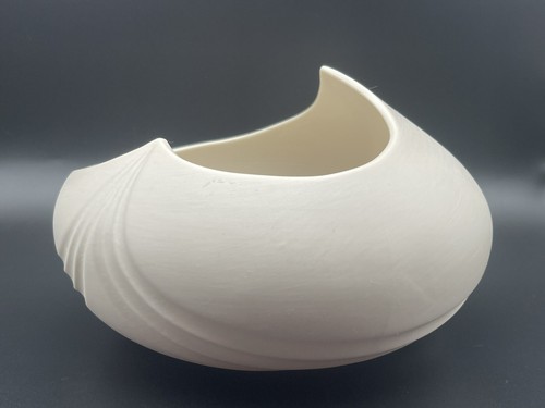 Vintage Art Deco Centerpiece Bowl Vase Lenox Matte White Glazed Interior USA - Picture 6 of 17