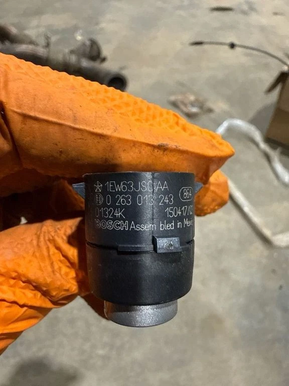 Jeep Grand Cherokee 2015 Parking PDC sensor 0263013243 UPG11259 - Image 3 of 3