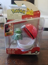 Jazwares Pokemon Clip N Go Bulbasaur + Poke Ball Set Battle Ready! Toy Ages 4+