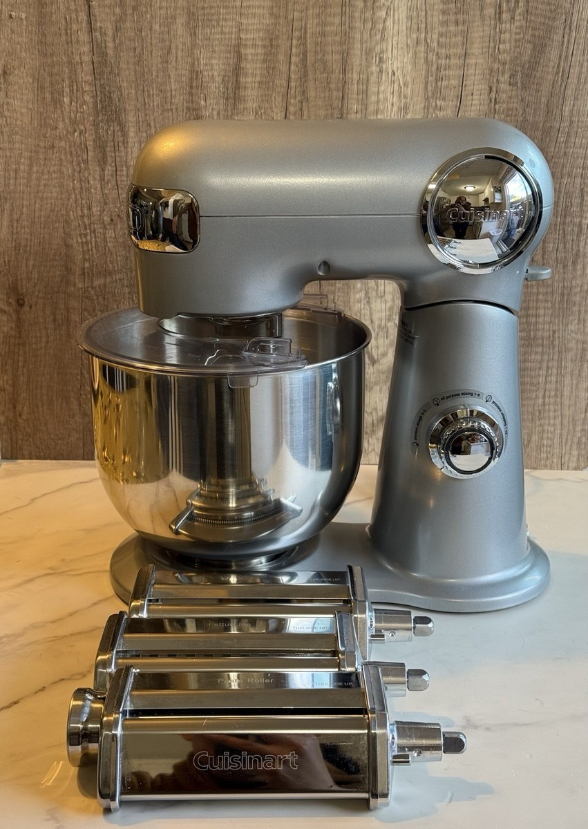 Cuisinart SM-50 5.5 Qt Stand Mixer w Pasta Roller Fettuccine