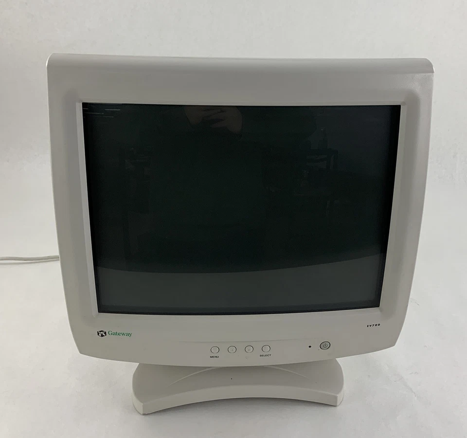 Gateway EV700AA 17" VGA CRT Color Computer Monitor Retro Gaming Grade B - Image 3 of 4