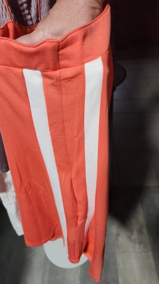 Mameluco Boutique Spaghetti Sprap naranja con rayas blancas. Talla grande. NUEVO SIN ETIQUETAS. Foto 4 de 4