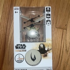 Star Wars The Mandalorian "The Child" Motion Sensing Helicopter Baby Yoda - NEW