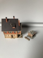 Vollmer Altstadthaus 22329 und Berghütte mit Wassertrog