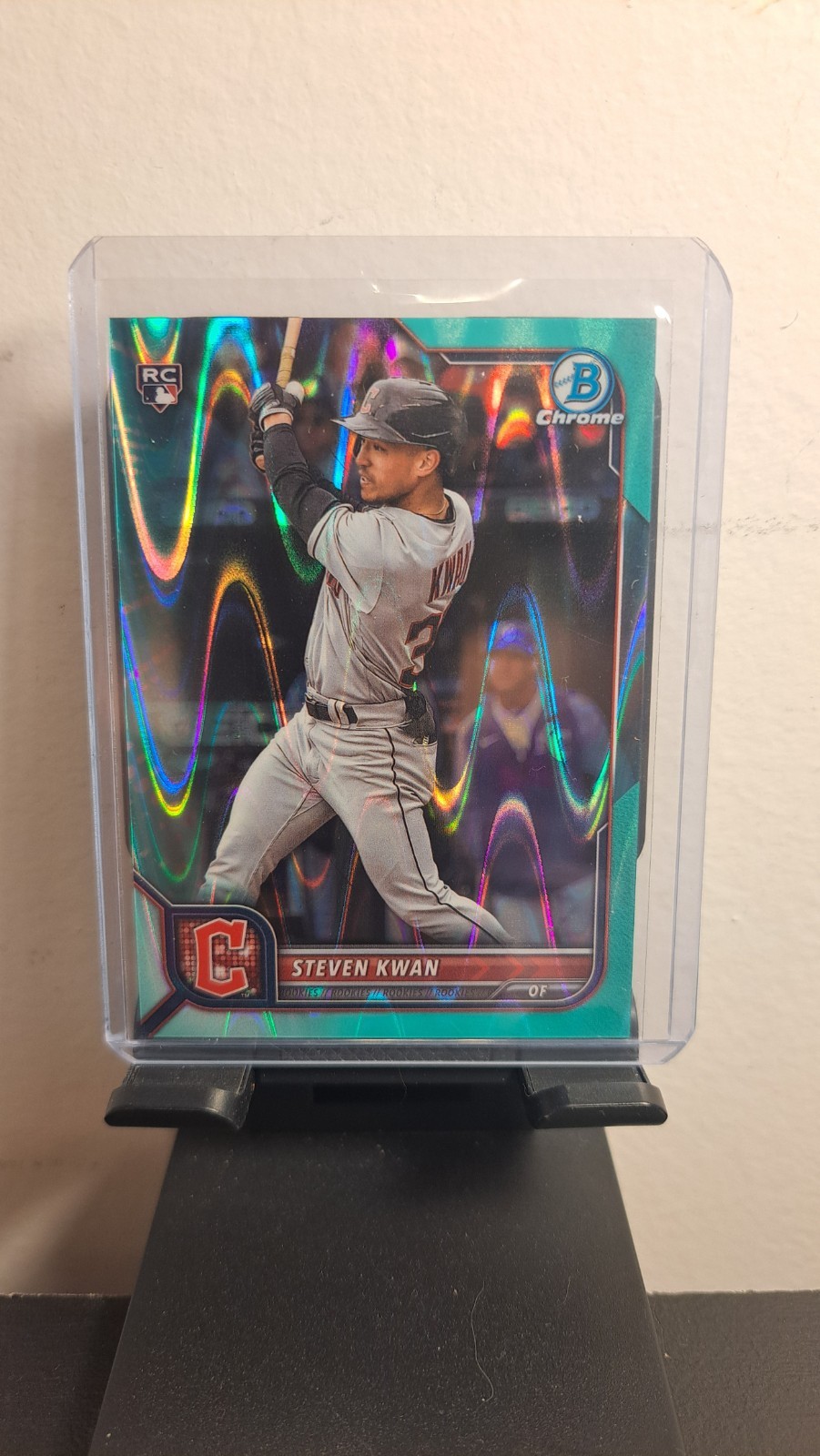 2022 Bowman Chrome - Steven Kwan #39 Aqua Raywave Refractor /199 (RC) R