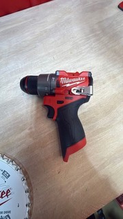 3404 20 1/2" Hammer Drill Milwaukee (Tool Only) MSRP $159 chuck
