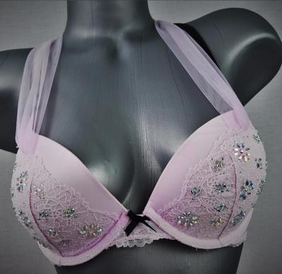 Soutien-gorge Victoria's Secret 32D - Demi-coupe Rembourré Avec Armatures - Neuf étiqueté