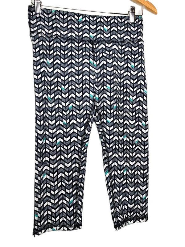 alo-yoga capri seamless pull on chevron stretch leggings