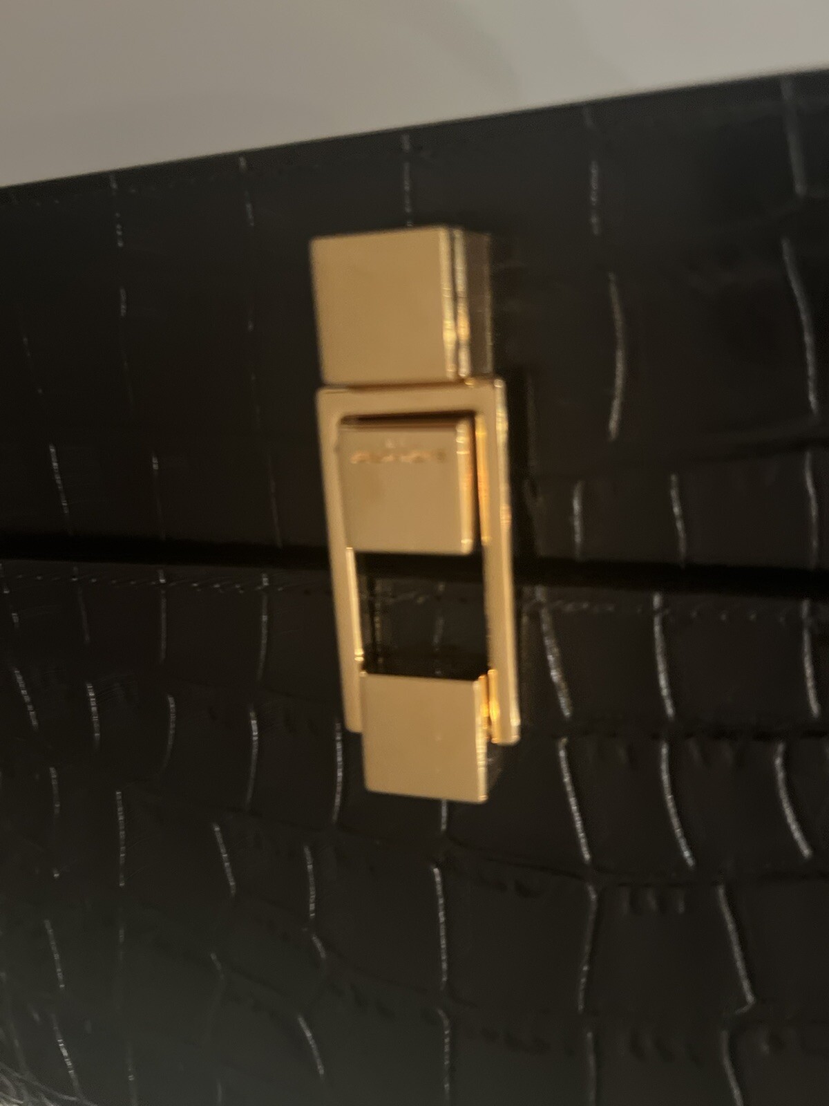 Nuova borsa a tracolla Saint Laurent YSL in pelle Carre Medium goffrata con coccodrillo