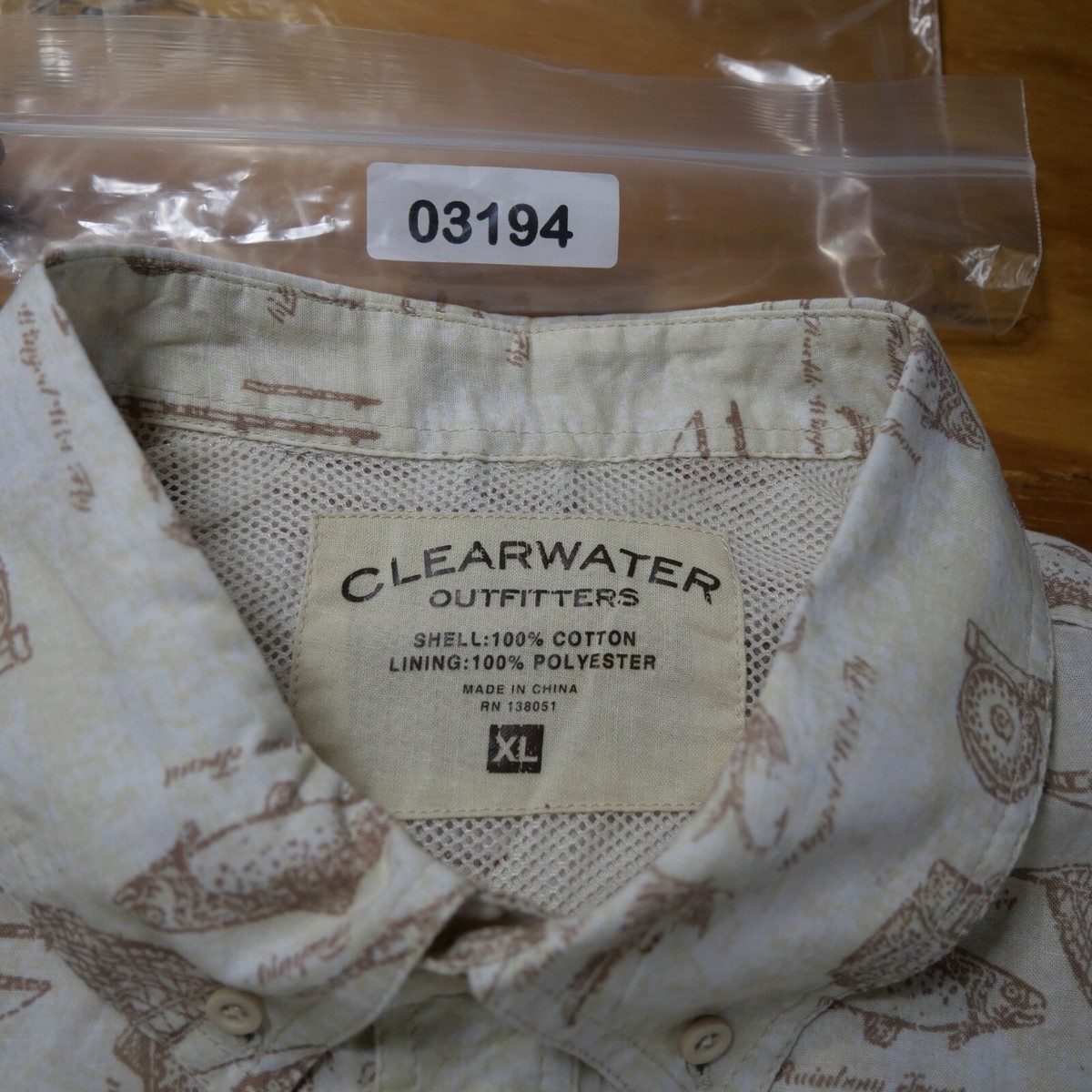 に Clearwater Outfitters Men's Size XL Animal Print Lined Vented
