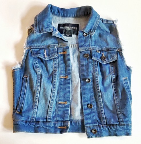 Urban Outfitters Obey Propaganda WOMENS 