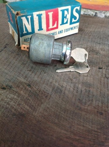 DATSUN Bluebird 311 312 320 410 411 520 521 IGNITION SWITCH START NOS // JAPAN. - Picture 6 of 6