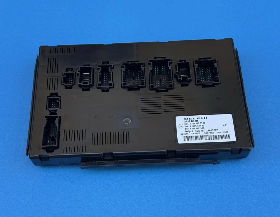 06-13 Mercedes W164 ML550 ML350 AMG Rear SAM Module Control Unit A1645408562 OEM - Image 4 of 4