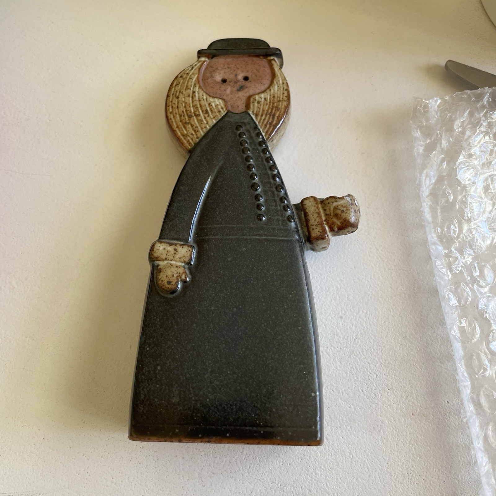 Vintage Speckled Stoneware Girl Holding Pot Figurine Japan 70s UCTCI ?