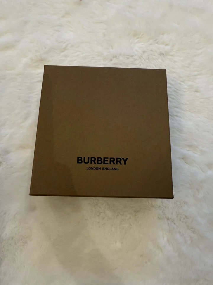 Diadema Burberry para niñas Foto 3 de 4