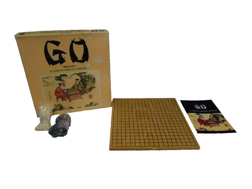 JOHN N. HANSEN "GO" DELUXE A GAME OF ORIENTAL STRATEGY ( complete) ^