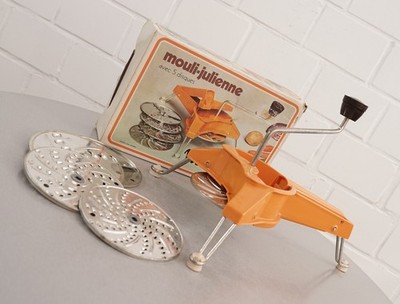 Moulinex Reibe - Mouli Julienne - incl. 5 Scheiben in Origilanverpackung Vintage