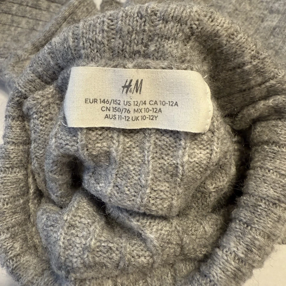 Suéter corto cuello alto niñas H&M gris Foto 3 de 4