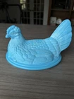 RARE OLD VINTAGE UNIQUE BLUE MILK GLASS HEN ON NEST FIGURE LID , COLLECTIBLE