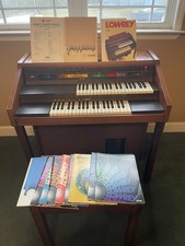 Lowrey Debut L-65 Organ 1980 Great Condition Full Of Books And Original Manual 