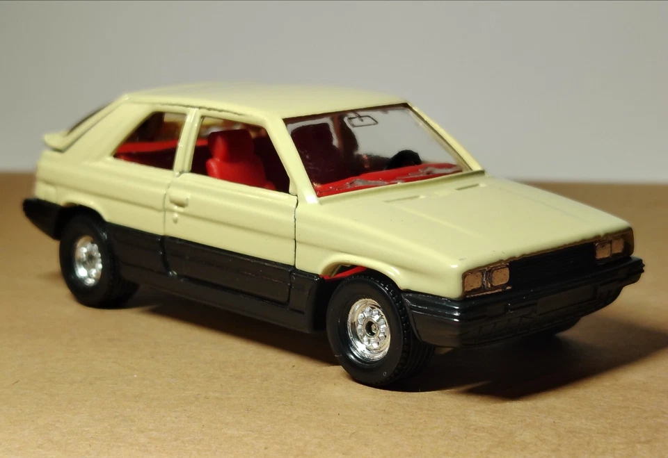 RENAULT 11 "Electronic" von CORGI 384 aus dem Jahr 1983 in OVP, unbespielt/notoy - Bild 3 von 4