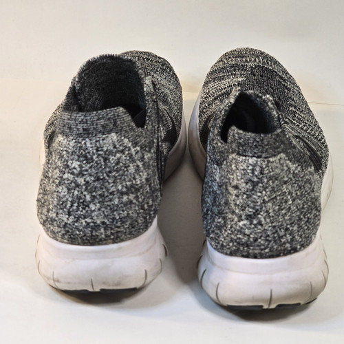 Nike Free RN Flyknit Womens Size 9.5 Running Shoes Oreo Sneakers 831070-100 - Picture 4 of 9