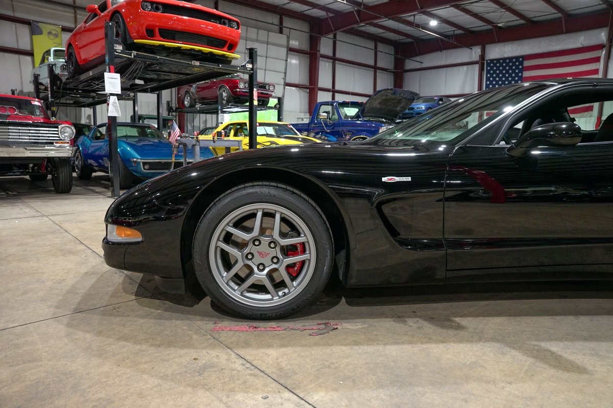 2004 Black Chevrolet Corvette   | C5 Corvette Photo 3