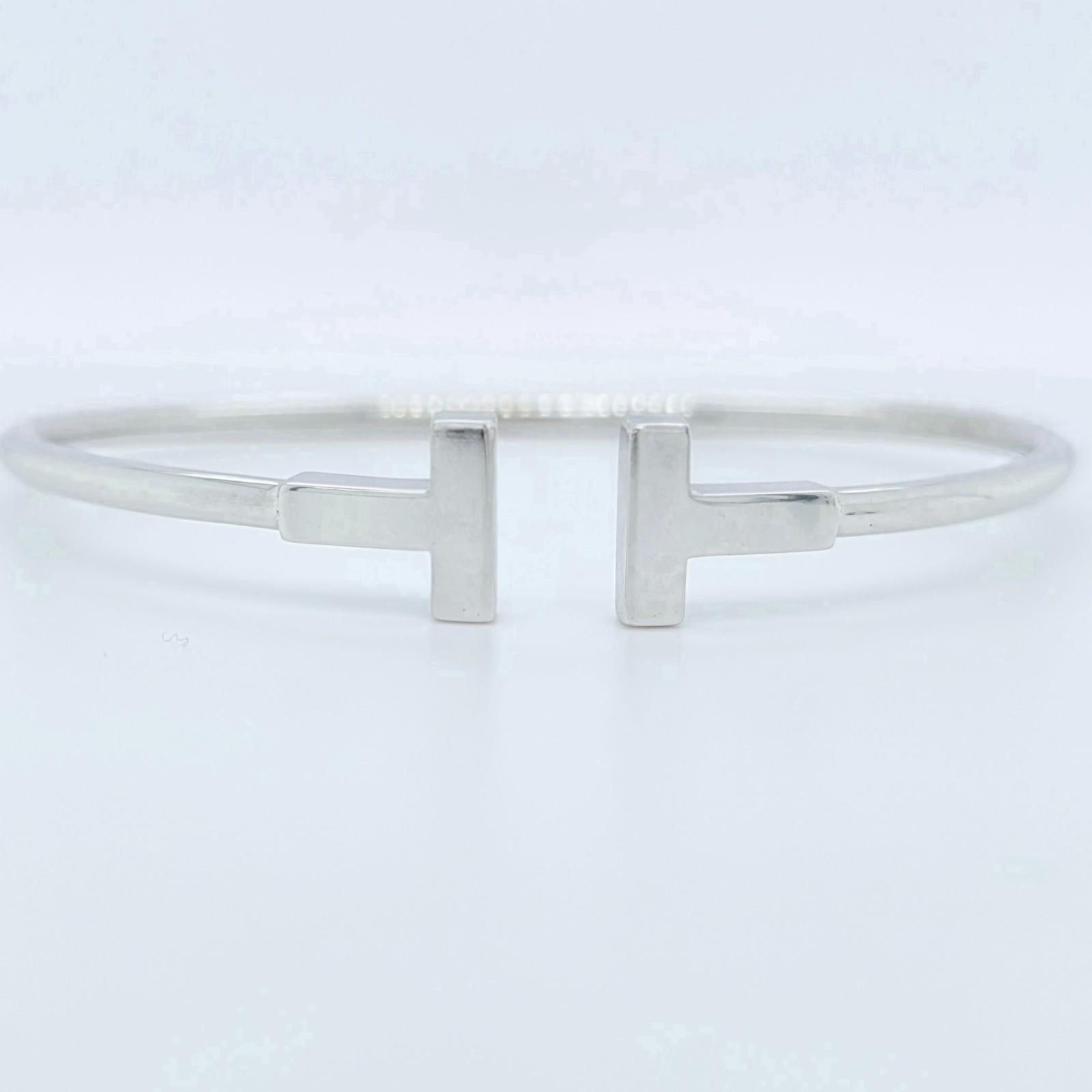 Tiffany & Co. T Wire Bracelet, 18ct White Gold, Size Medium, Box