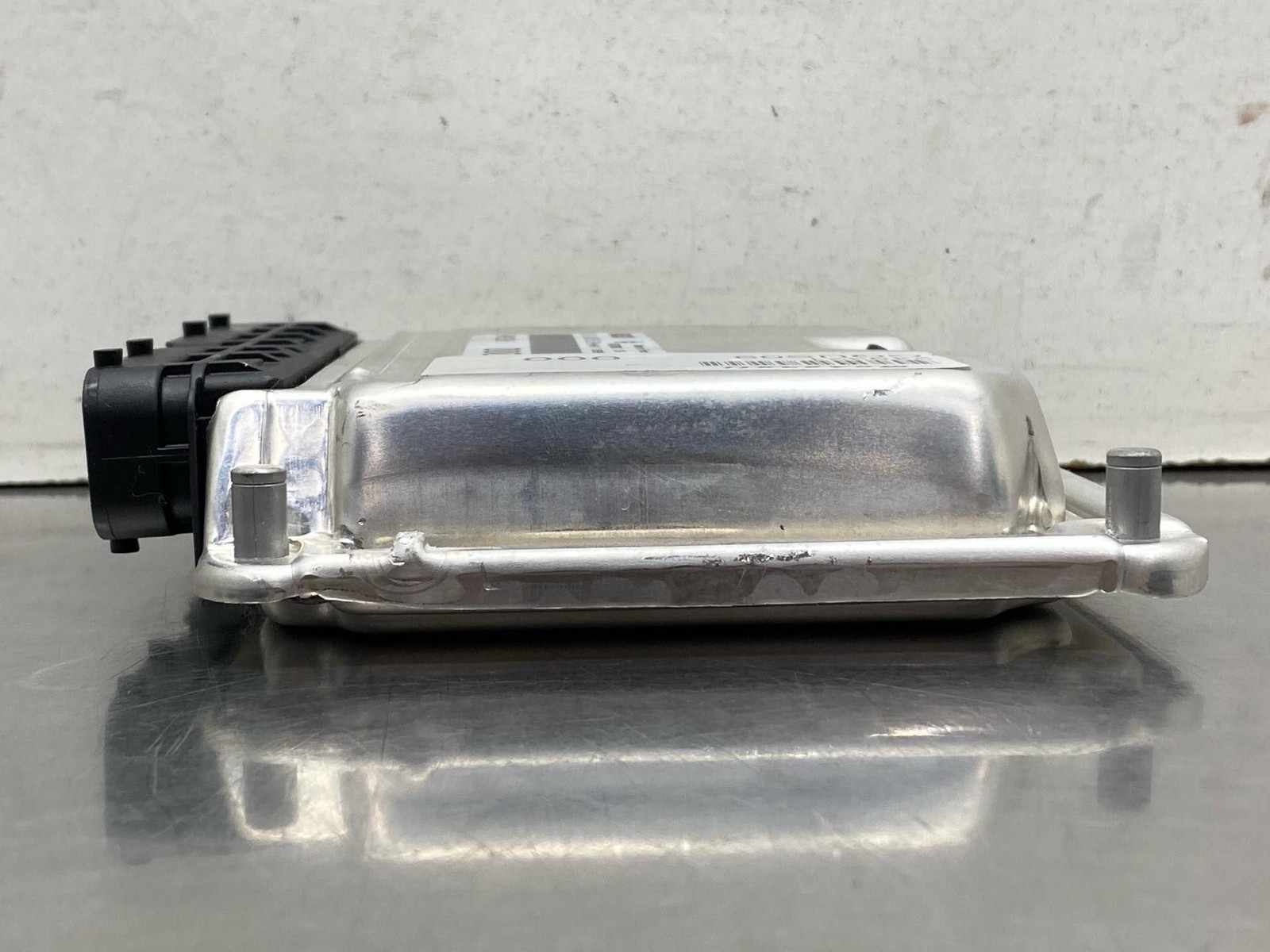 2009 Maserati Quattroporte Engine Control Module Computer ECU OEM 0261208592