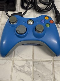 Microsoft Xbox 360 S Gaming Console & Kinect Black No Games Blu Controller READ!