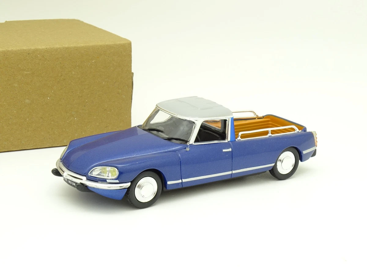 CITROEN ID BREAK 1960 Vert Gris UNIVERSAL HOBBIES 1:43 blister de r