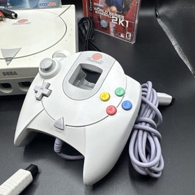 SEGA Dreamcast Console - White W/ 2 Controllers And 2 Games - TESTED & WORKING