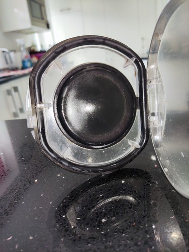 DYSON V6 ANIMAL CORDLESS VACUUM CLEANER INCLUDES MAIN BODY BATTERY BIN FILTER - Picture 11 of 24