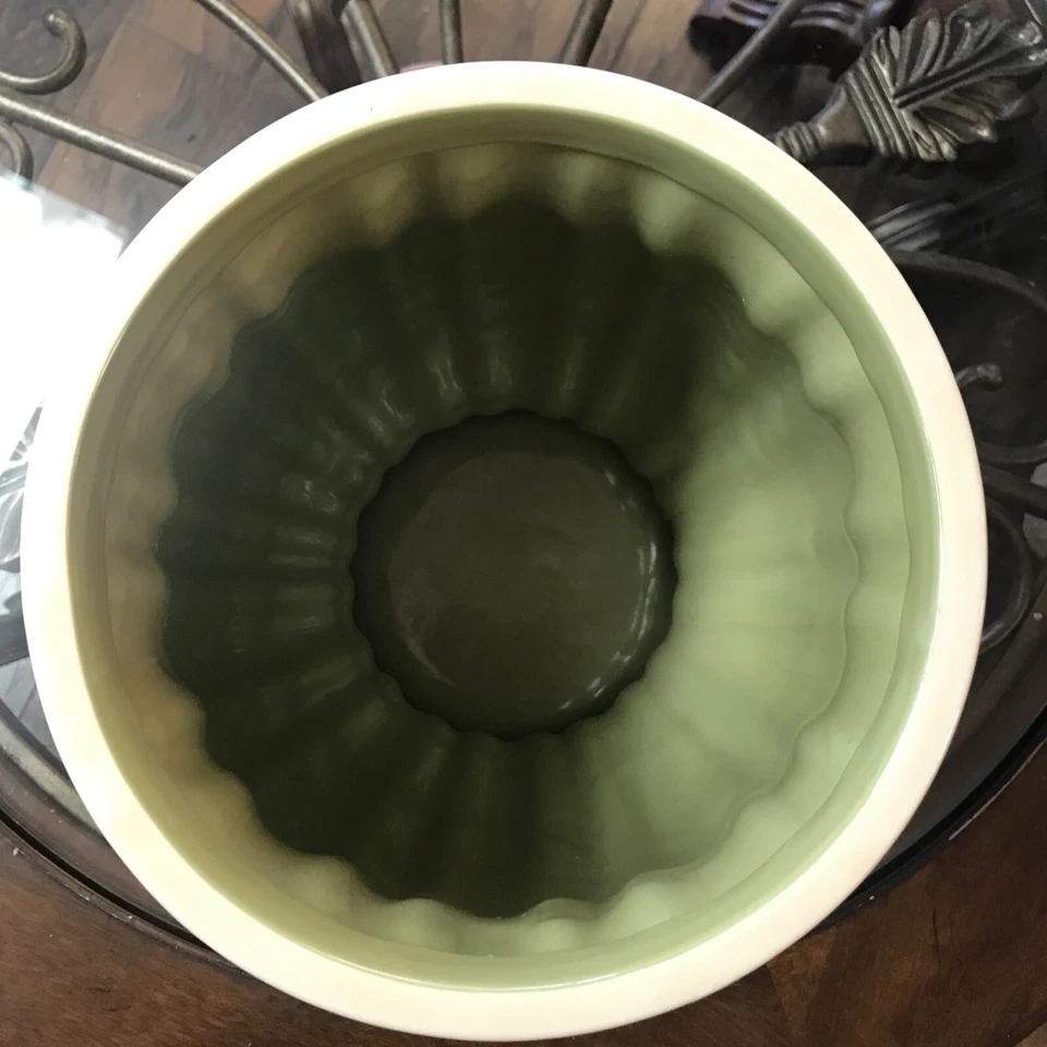 Croscill Rose Garden Pink / Eggshell Ceramic Waste paper Basket Used - Image 2 of 4