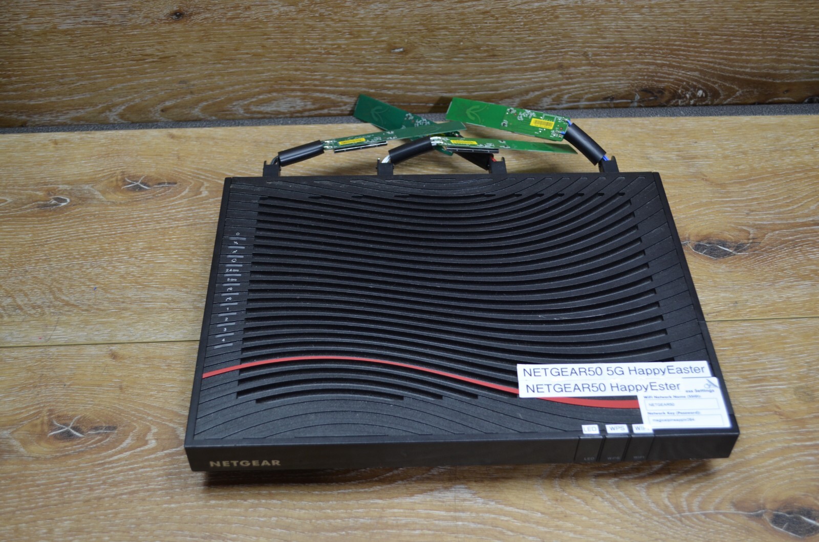 Netgear C7800 Nighthawk X4S AC3200 WiFi Cable Modem Router missing