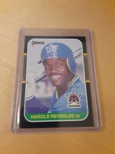 1987 Donruss #489 HAROLD REYNOLDS Seattle Mariners Baseball Card, 2nd Base(MINT)